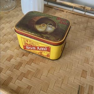 VINTAGE 1983 BON AMI THE TIN BOX COMPANY